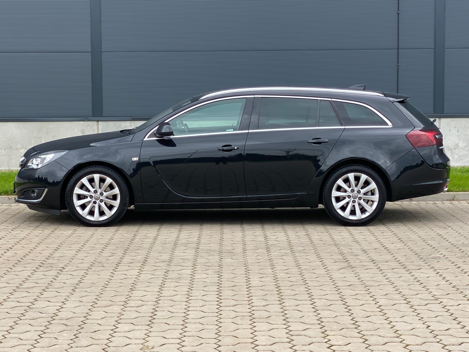 Opel Insignia 2016 — lietots auto pārdošanā PrimaFinance