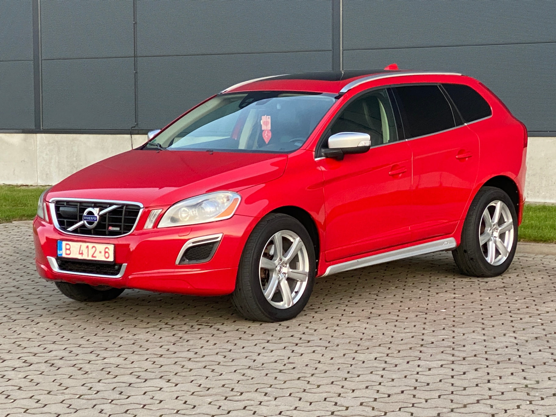 Volvo XC60 2011 — lietots auto pārdošanā PrimaFinance