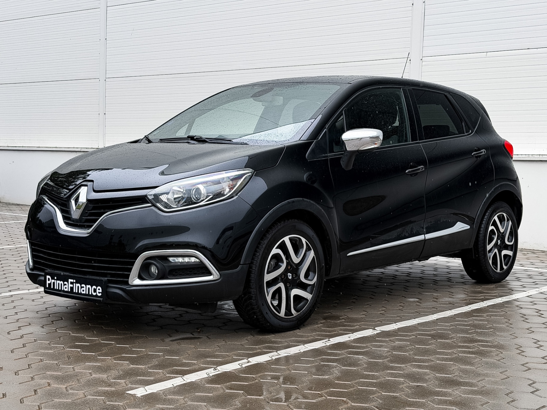 Renault Captur TCe 2015 — lietots auto pārdošanā PrimaFinance